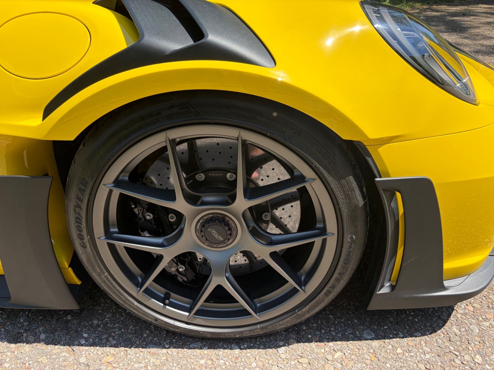 PORSCHE 992 12