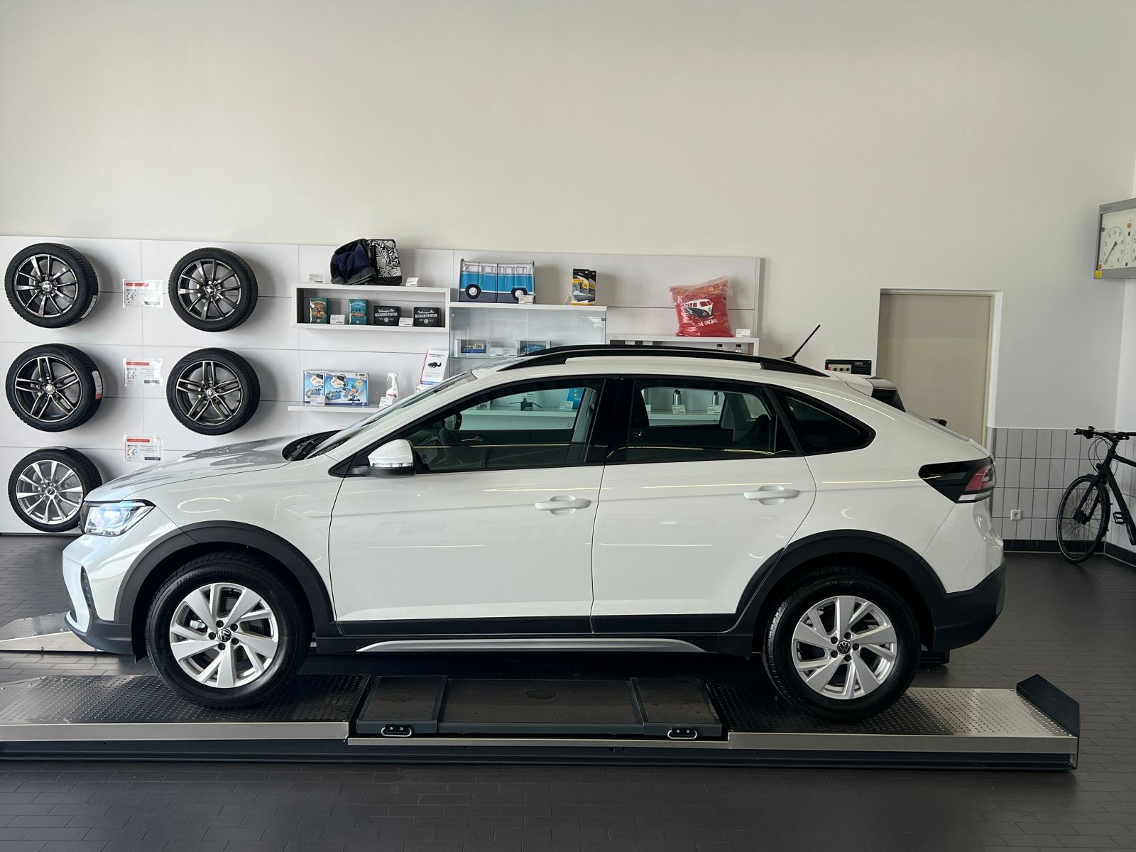 Fahrzeugabbildung Volkswagen Taigo Life 1.0 TSI *LED, Digital Cockpit, PDC, 1