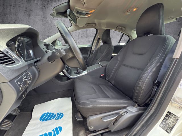 Volvo S60 D5  Lim. Momentum*PDC*TEMPOMAT*LED*EURO 5