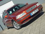 Volvo V40 Kombi Klima 8-fach 2.Hand - gebrauchte Volvo V40 aus dem Jahr 1998