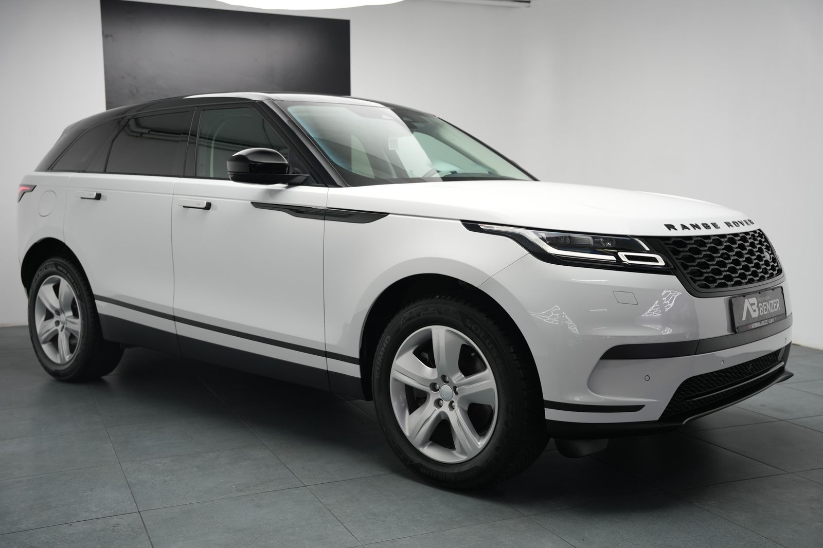 Fahrzeugabbildung Land Rover Range Rover Velar Kamera*Head-UP*Matrix*CarPlay