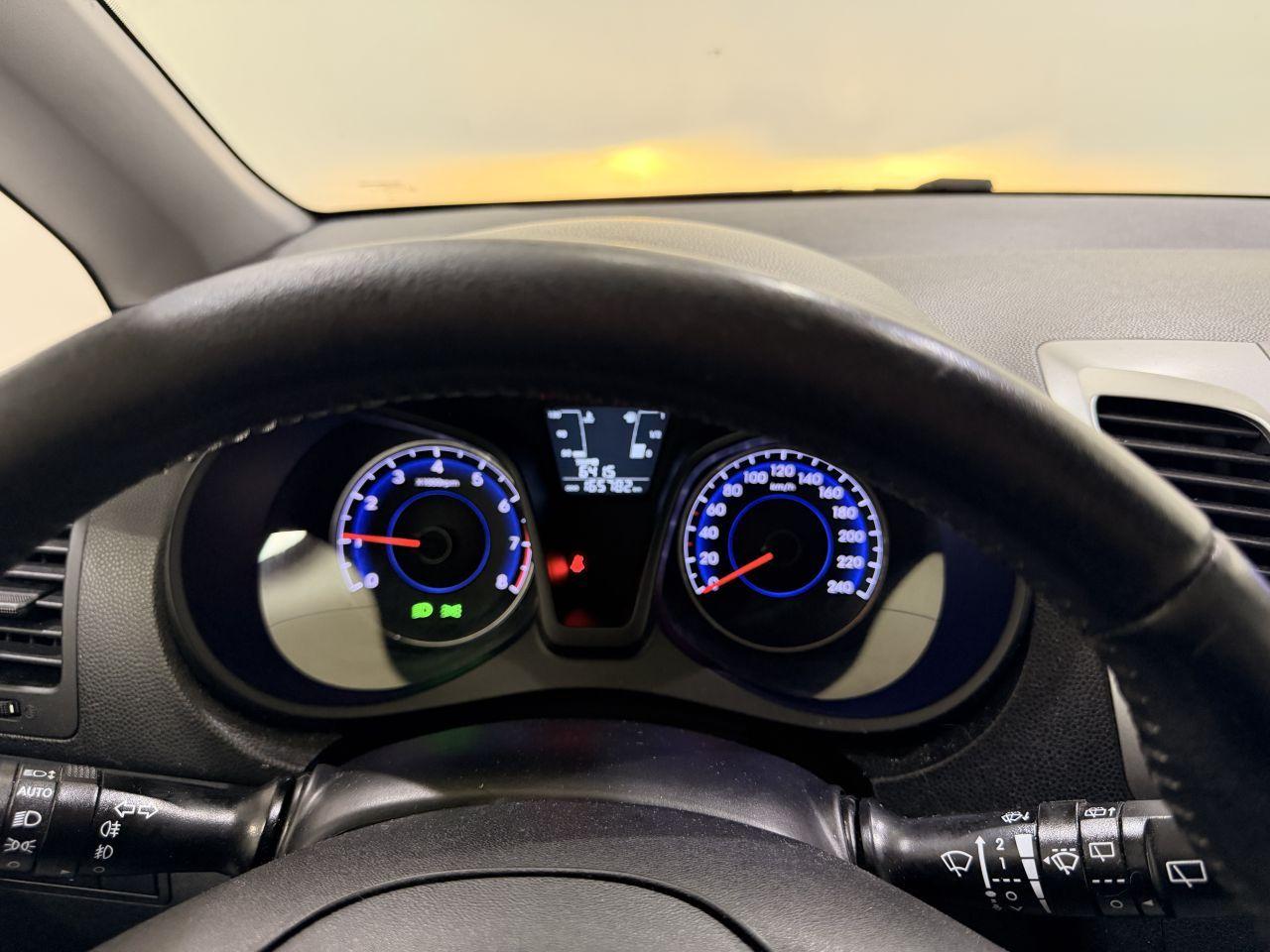 Hyundai ix20 2011 — photo 14