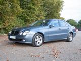 Mercedes-Benz E240 Avantgarde*StandHzg*AHK*Xenon*4 Zonen-Klima - blaue Mercedes-Benz E 240
