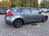 Volvo V40 Momentum - graue Volvo V40