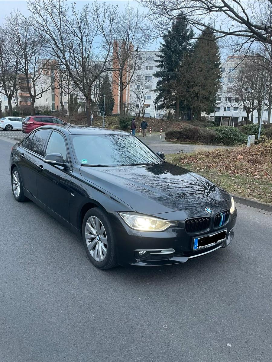 BMW 320