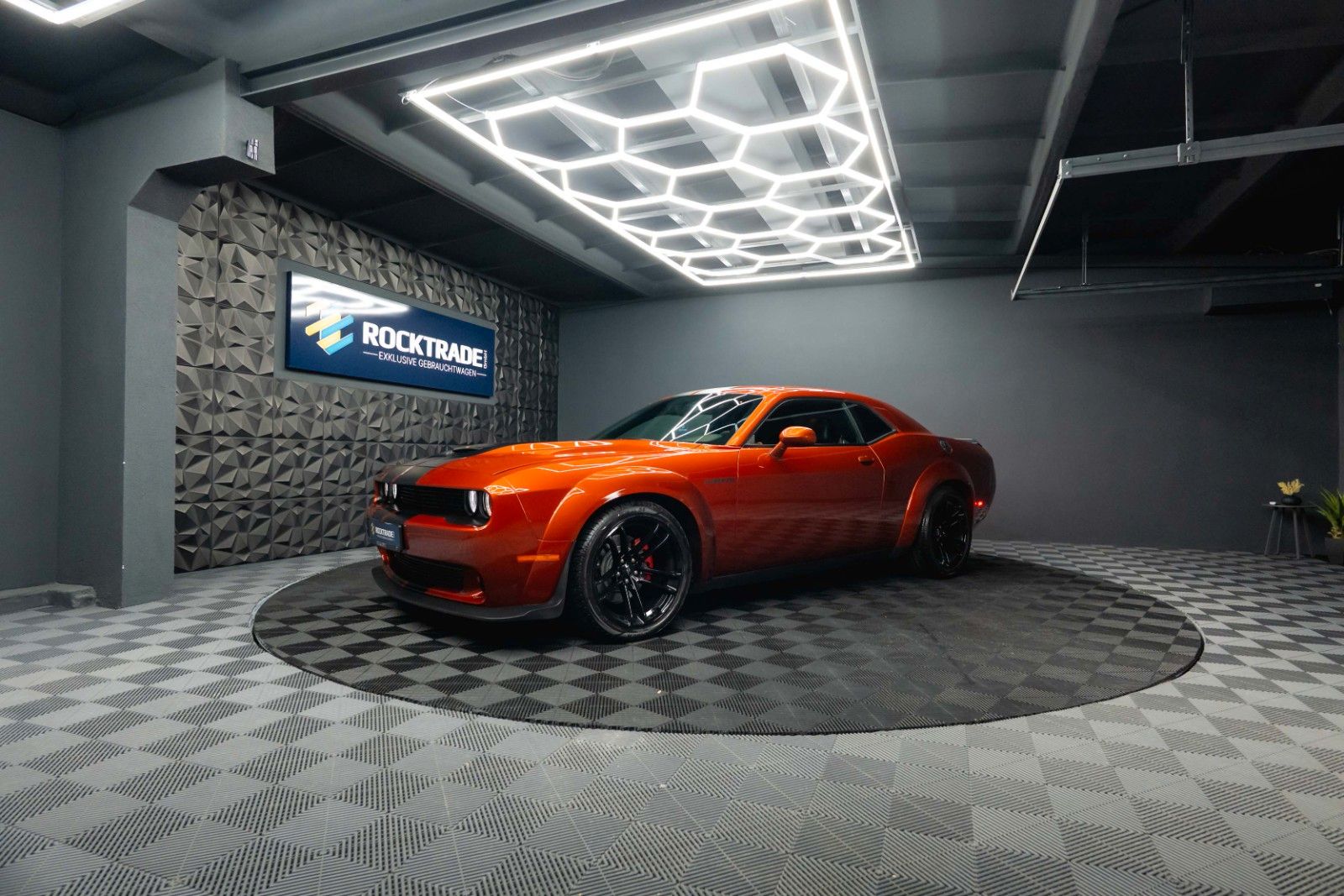 Fahrzeugabbildung Dodge Challenger 5.7 V8 R/T SRT WIDE BODY *LED*19%*