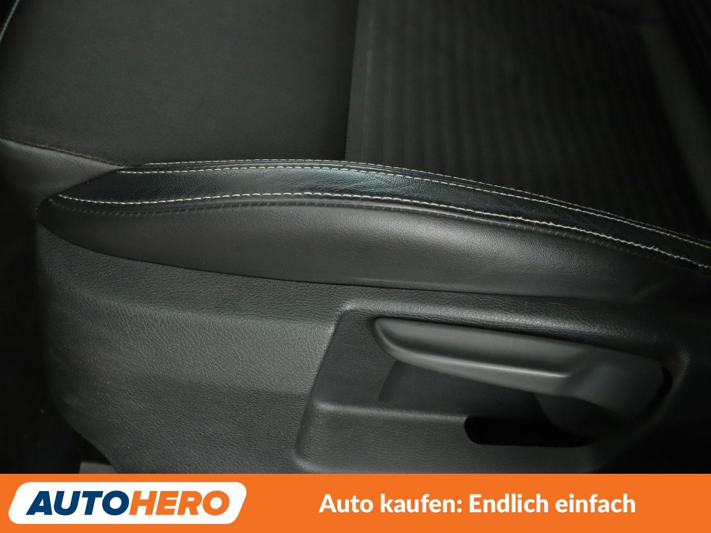 Skoda Octavia 2.0 TSI RS Aut.*NAVI*TEMPO*PANO*BI-XENON