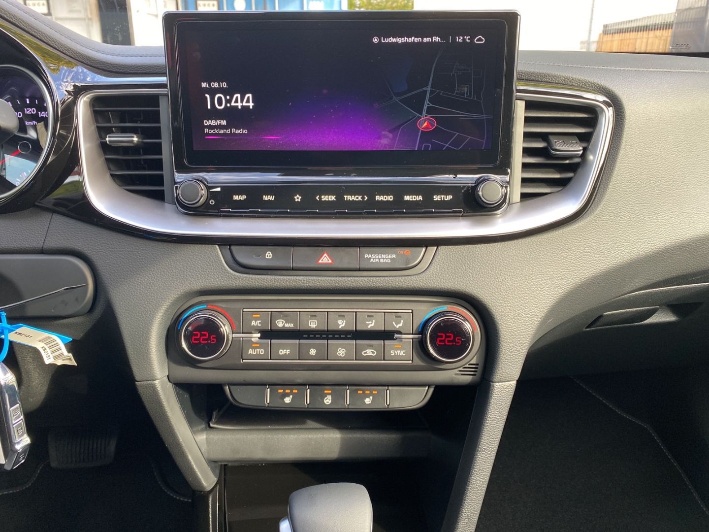 Fahrzeugabbildung Kia Ceed_sw VISION 1.5 T-GDI *KOMFORT-PLUS-PAKET*NAV