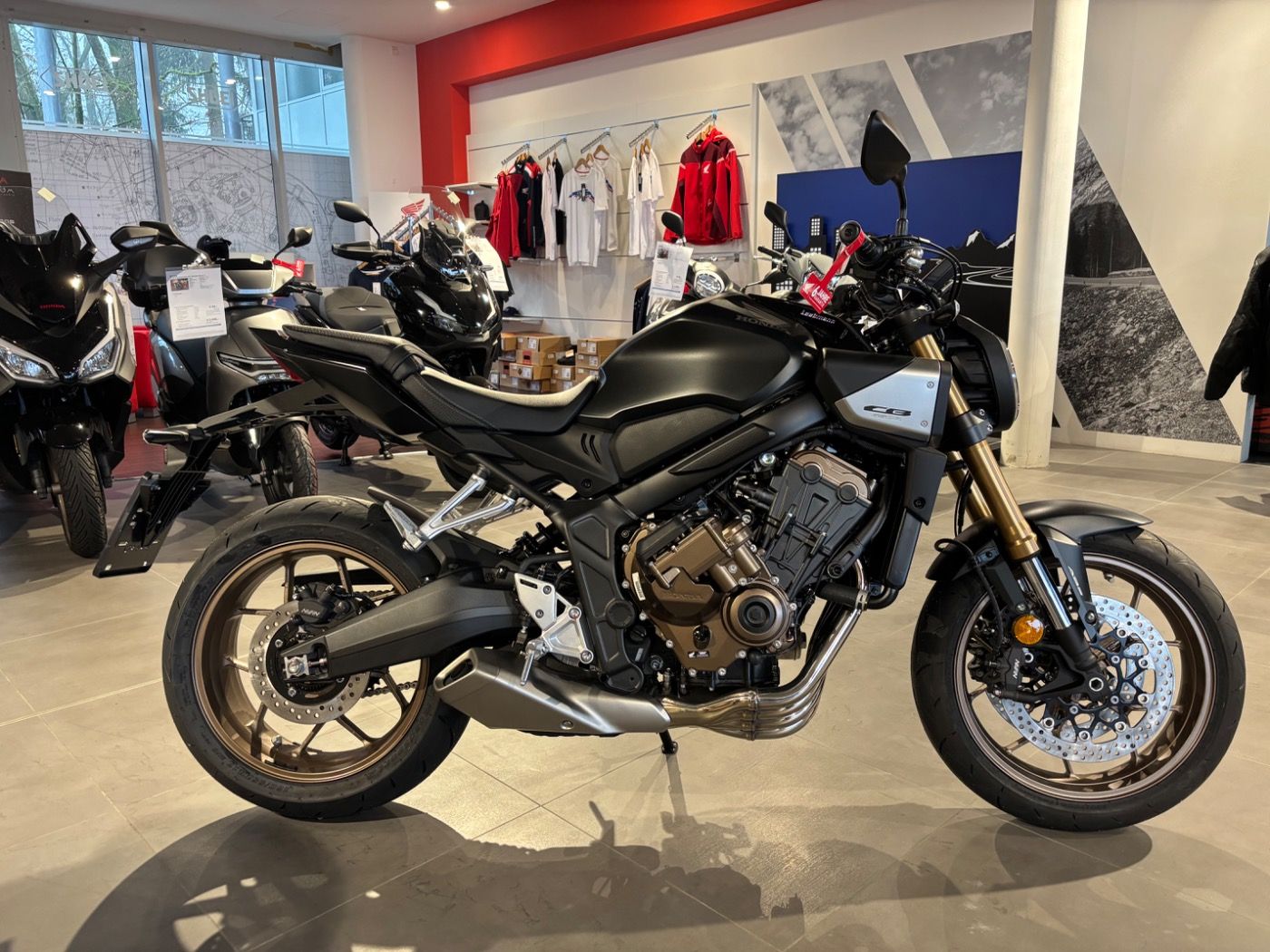 Fahrzeugabbildung Honda CB 650 R E-Clutch 6 Jahre Garantie