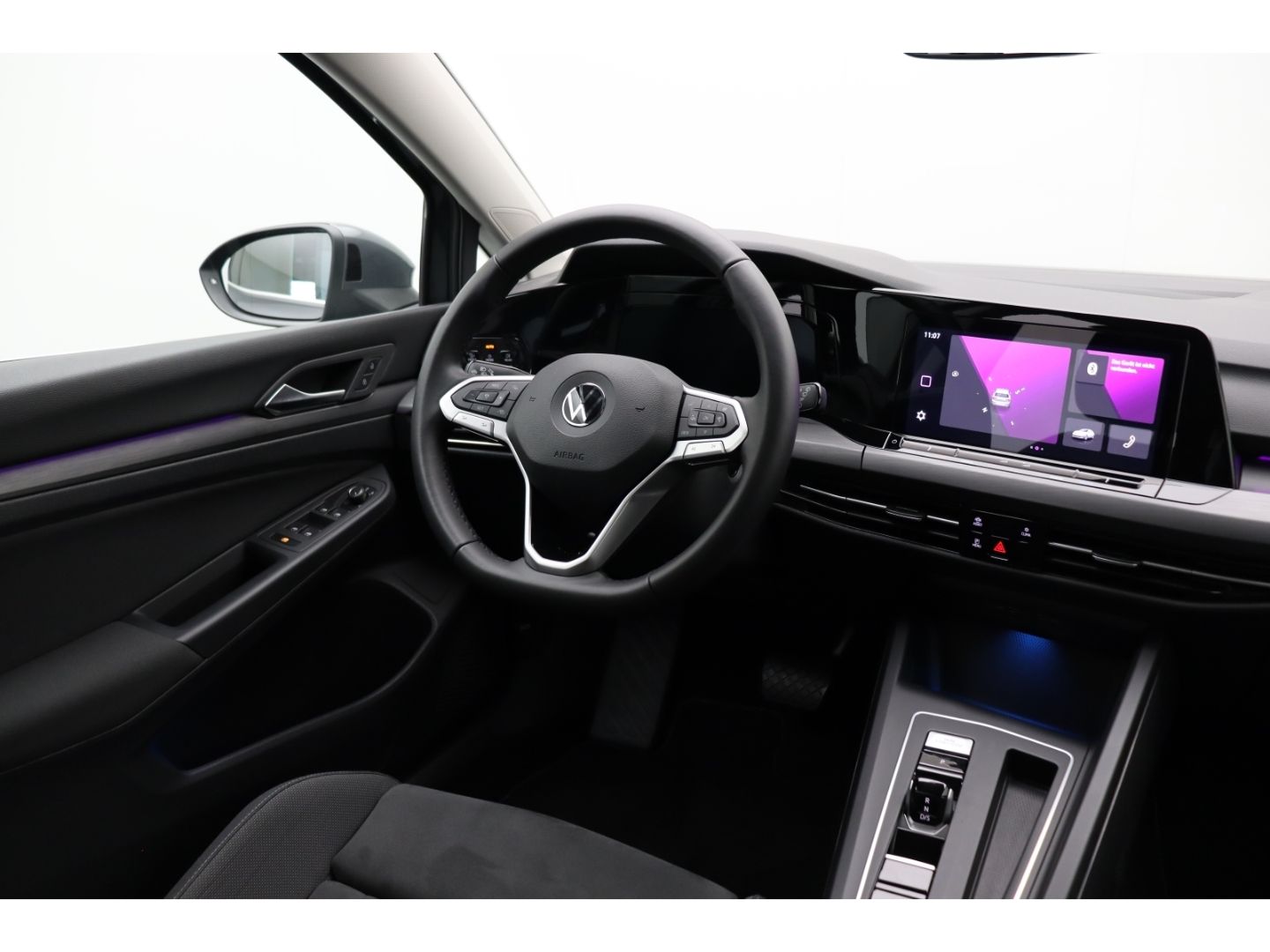 Fahrzeugabbildung Volkswagen Golf VIII 2.0 TDI DSG Style ACC Memory