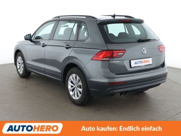 Volkswagen Tiguan - 4