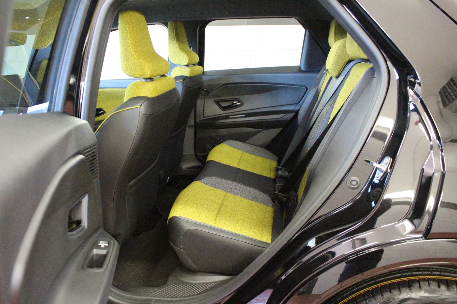 Fahrzeugabbildung Renault R 5 Iconic Five 120 Urban Range*Harman Kardon*