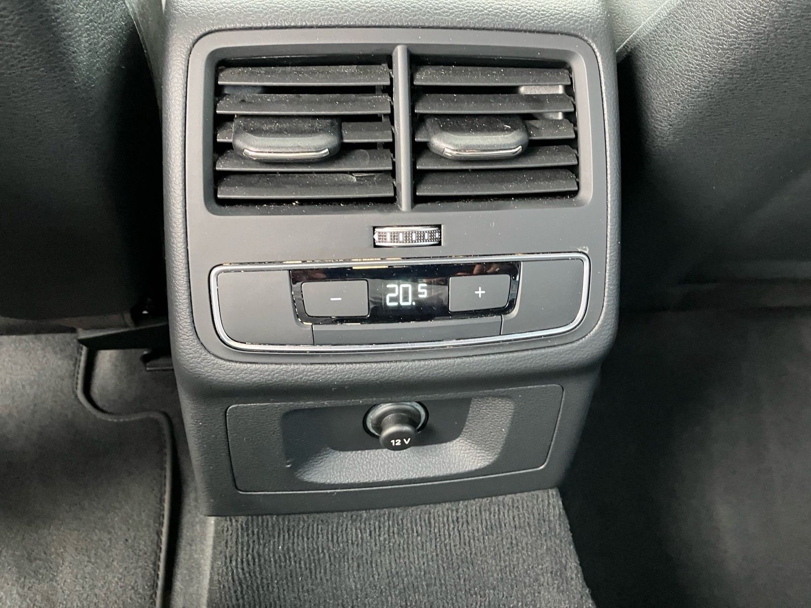 Audi A4 - Bild 15