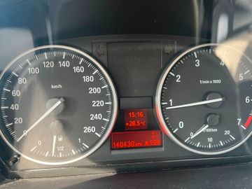 BMW 318 - 8