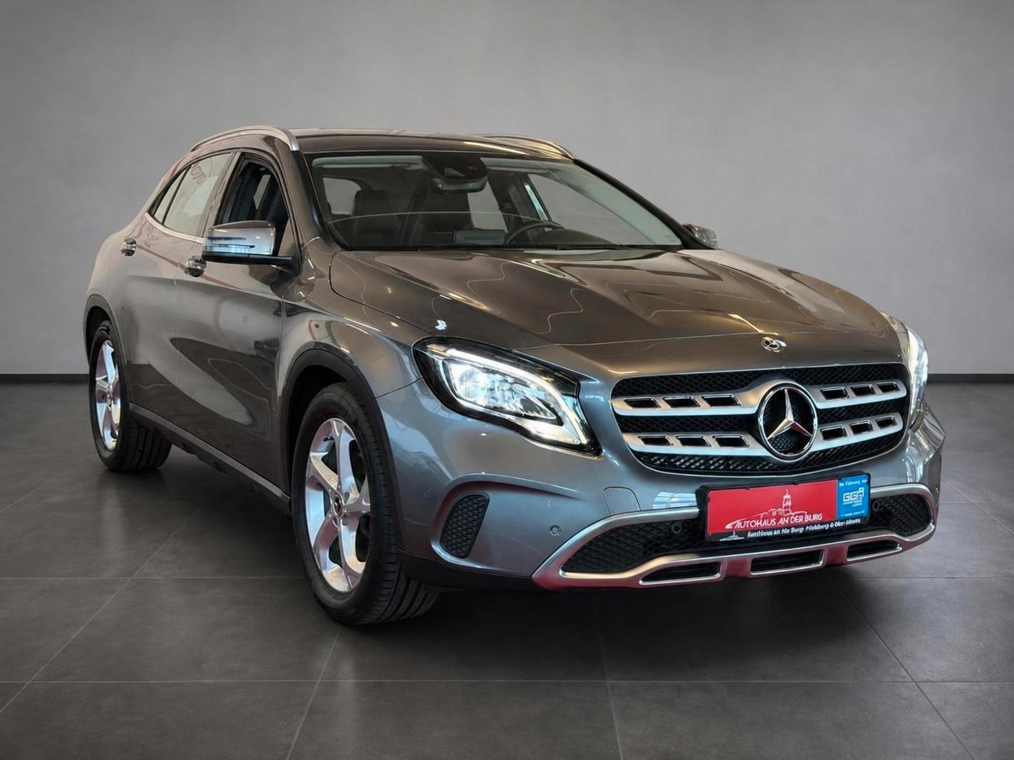 Mercedes-Benz GLA 180/Navi/Kamera/AHK/2.Hand