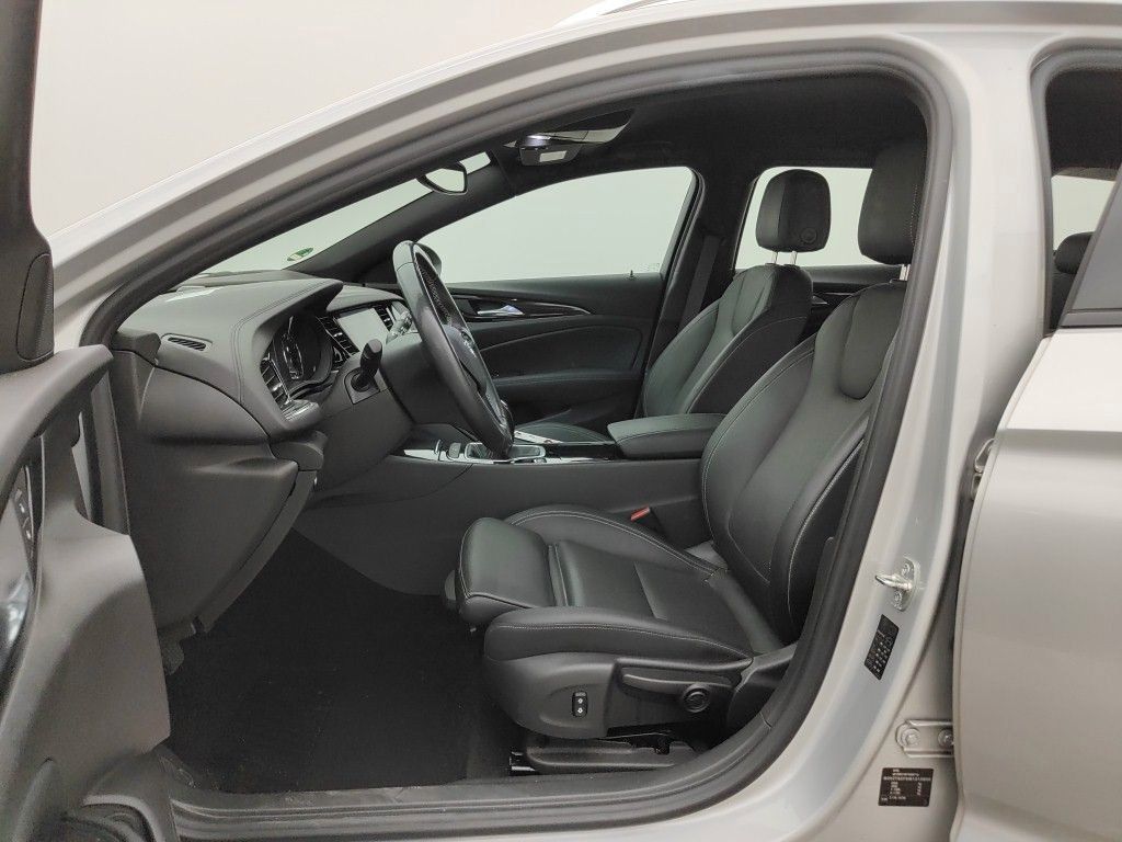 Fahrzeugabbildung Opel Insignia B ST 2.0D B.Elegance LED/SHZ/LHZ/R´CAM