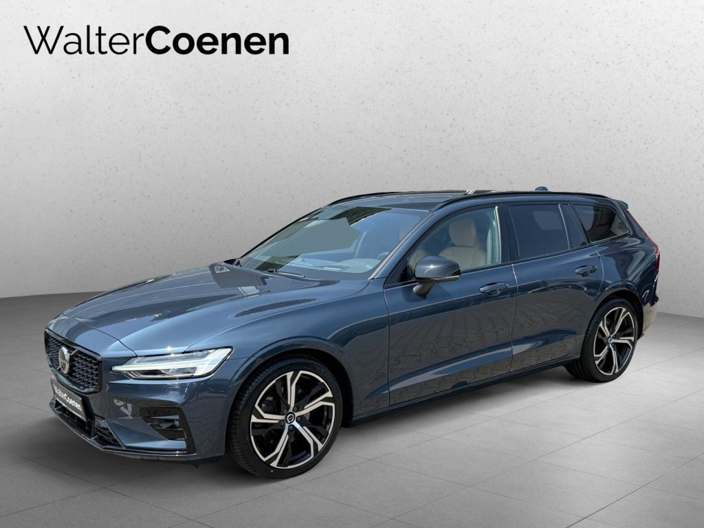 VOLVO V60 B4 B DKG Ultra Dark 360° Surround View