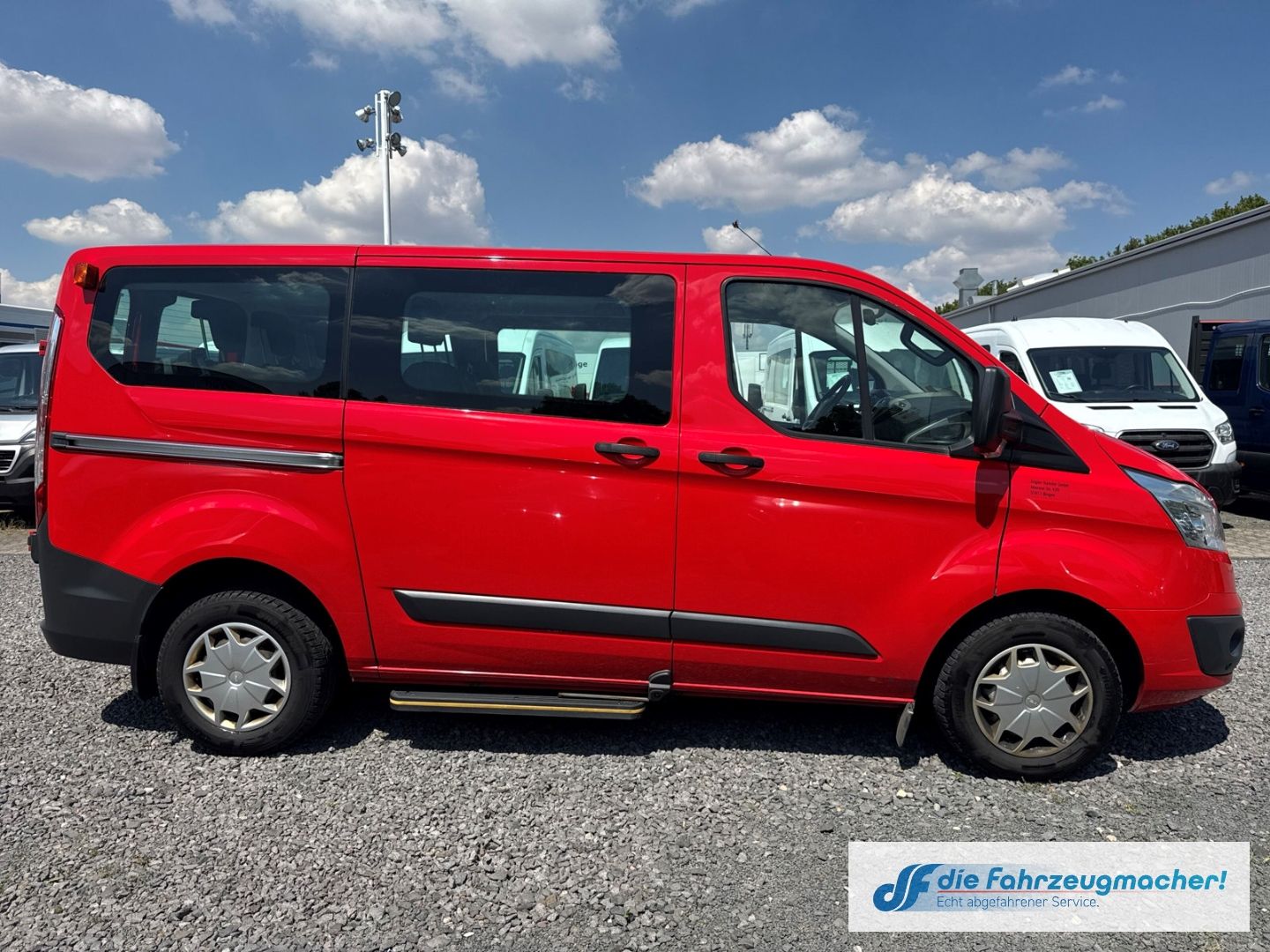 Fahrzeugabbildung Ford Transit Custom 310 L1 Trend Temp Tel.-Vorb. *303