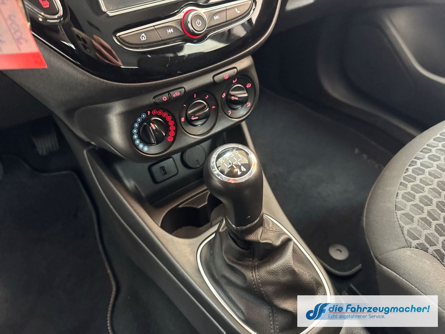 Fahrzeugabbildung Opel Corsa E Edition Navi Apple CarPlay Android Auto