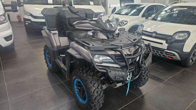 CFMOTO QUAD CFORCE 1000 4X4 300KM CON CARRELLO TRASPORT