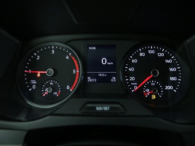 Crafter 35 2.0 TDI Kasten  mittellang Hochdach 6