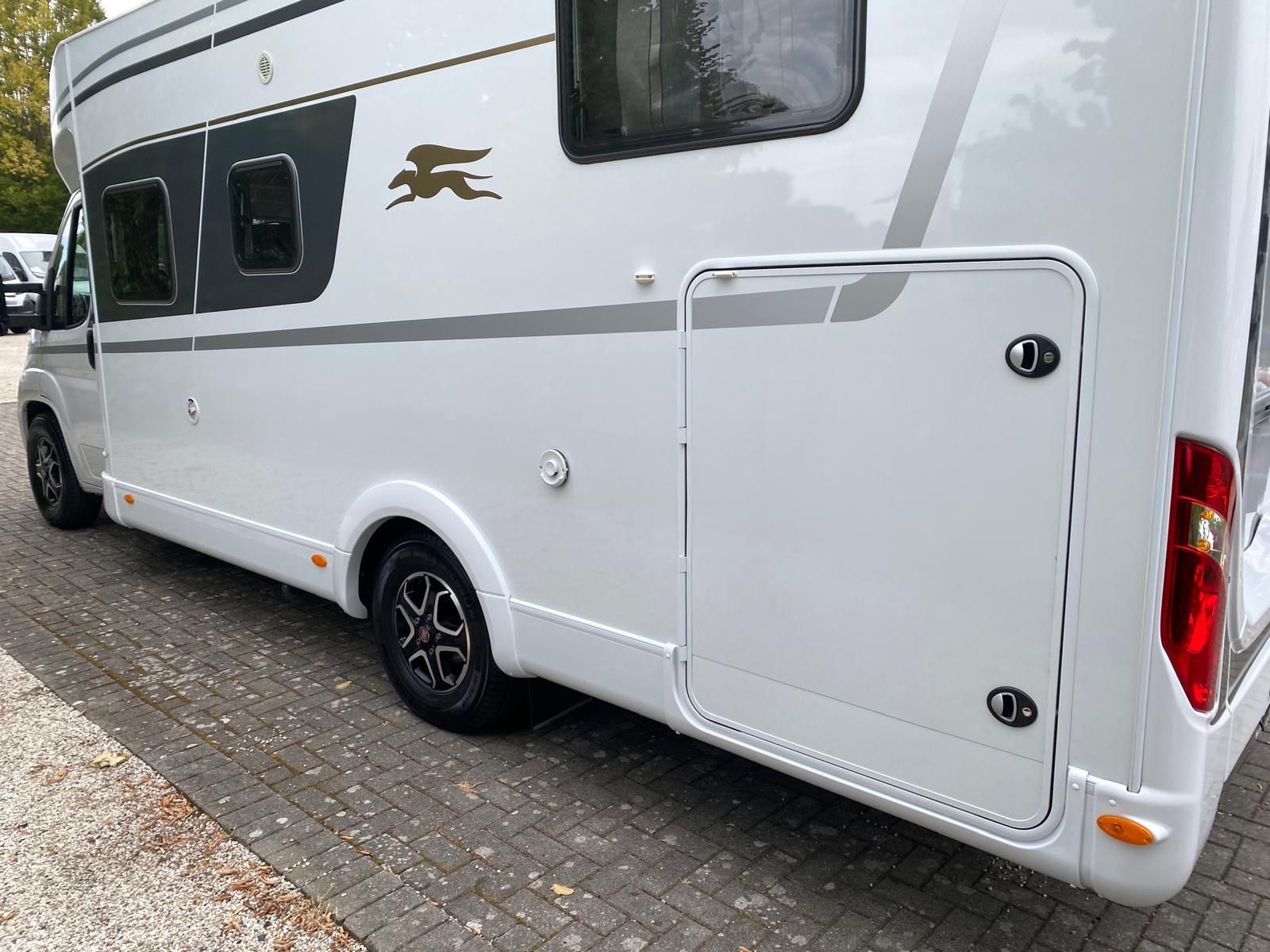 Fahrzeugabbildung Laika Kosmo Emblema 509E