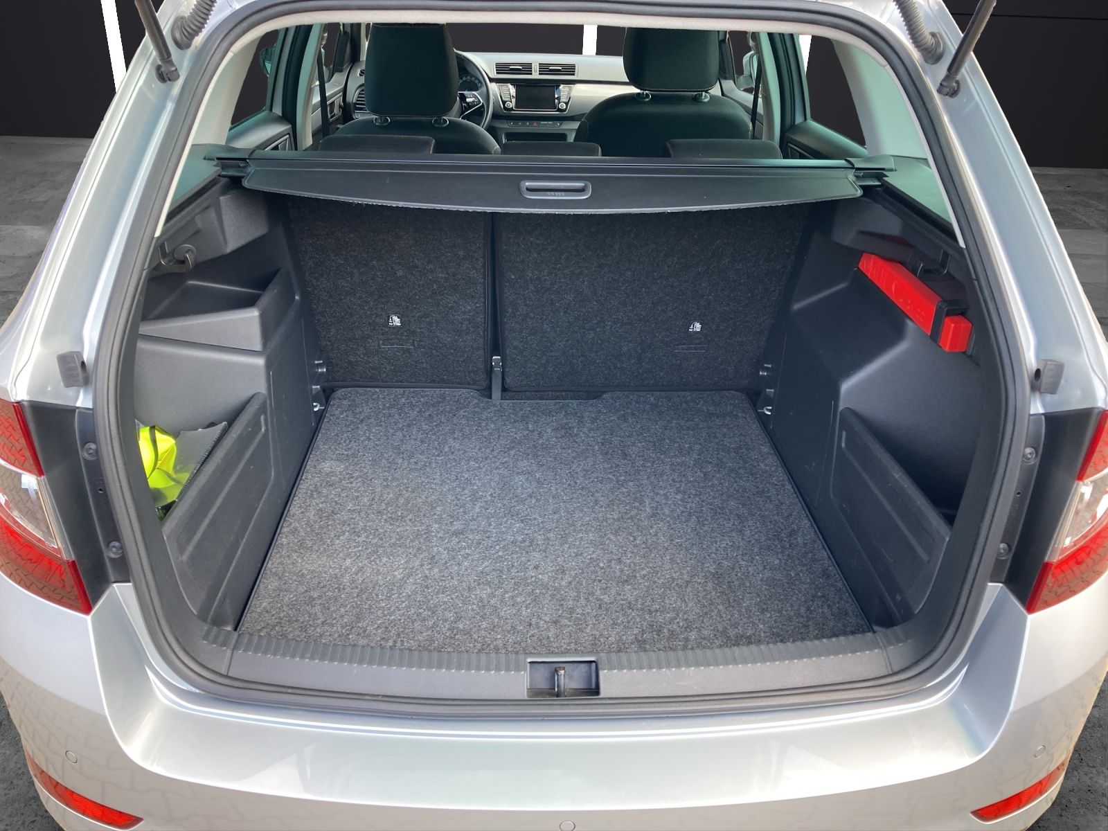 Fahrzeugabbildung SKODA Fabia Combi TSI Clever Best-off LED Navi GRA PDC