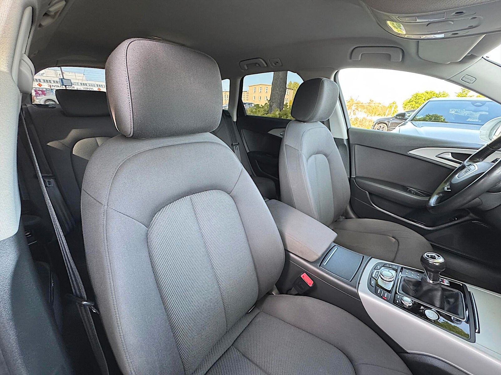 Fahrzeugabbildung Audi A6 Avant 2.0 TDI ultra Sport *LED*Navi*BOSE*