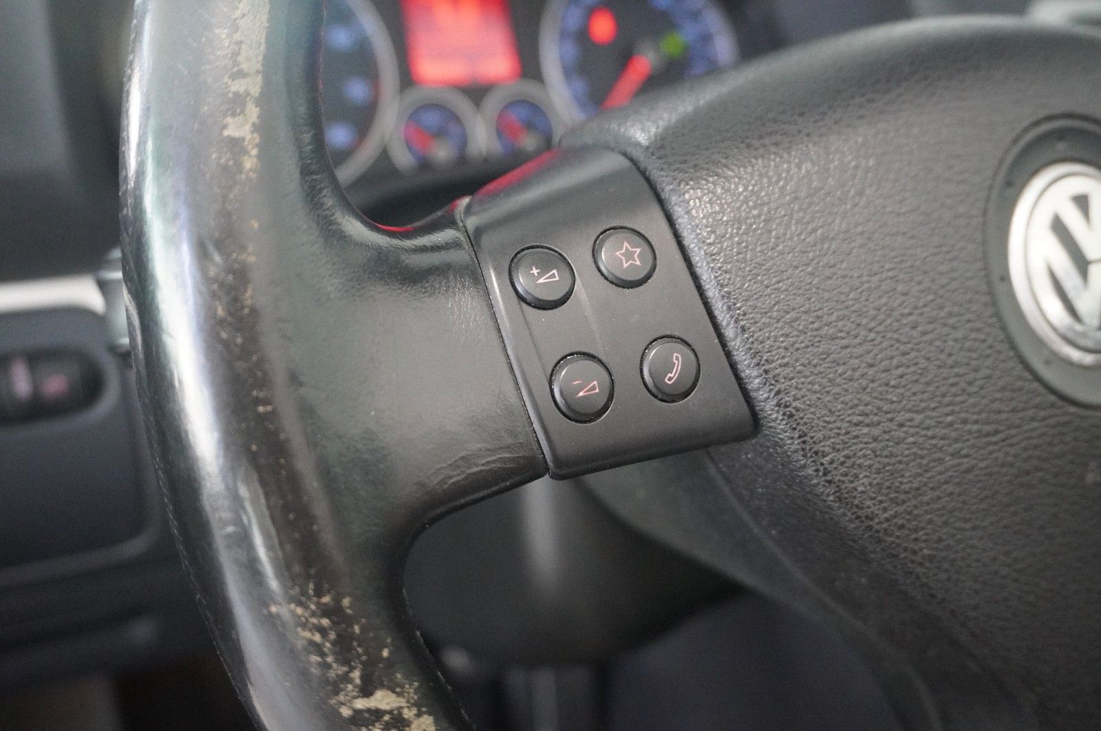 Fahrzeugabbildung Volkswagen Eos 2.0 FSI CABRIO SPORT/XENON/PDC/SHZ/LEDER