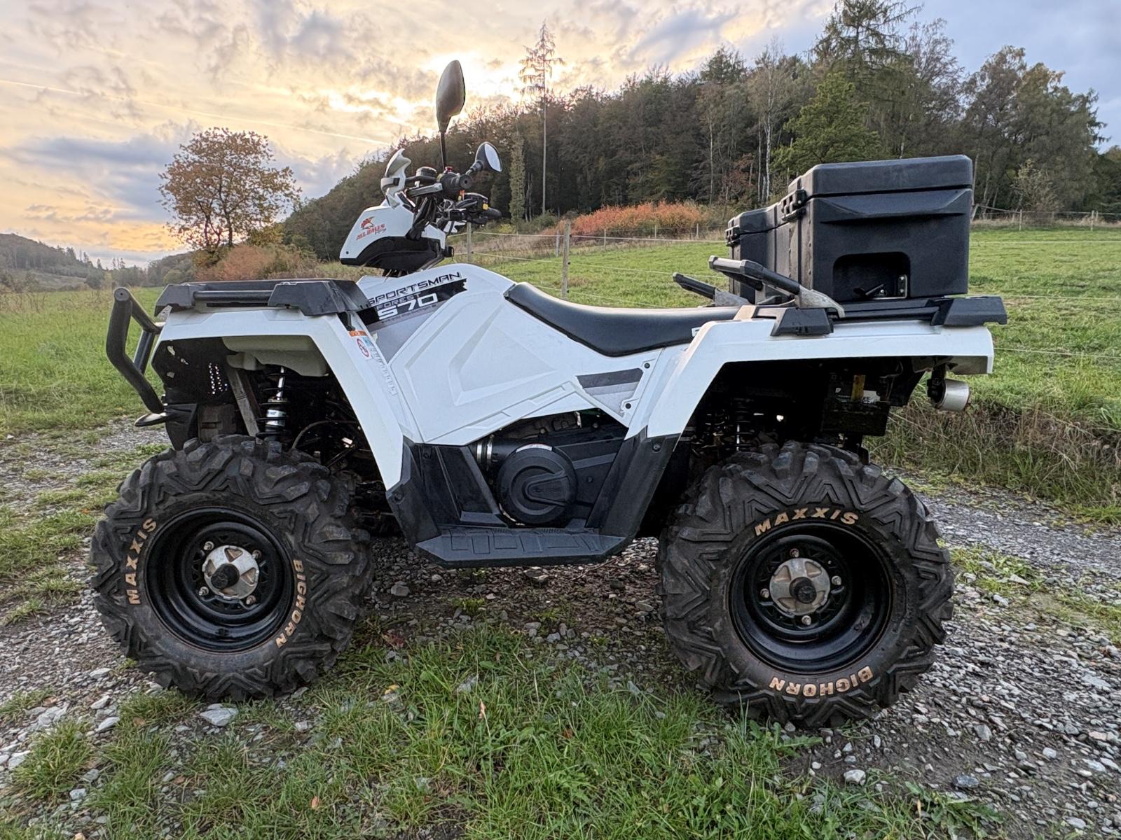 Polaris Sportsman 2014 — вигляд ззаду