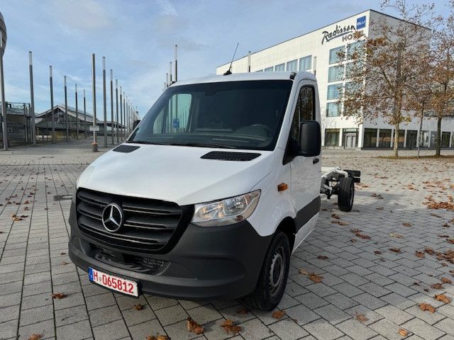 Mercedes-Benz Sprinter III FahrgesteRWD/AWD 311/315/317/319 CD