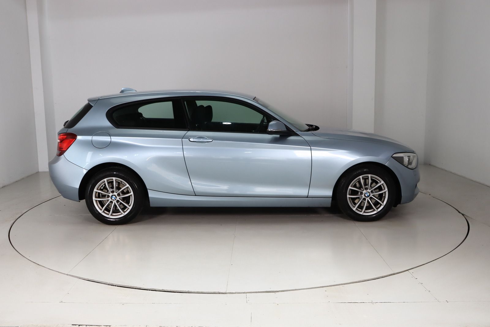 Fahrzeugabbildung BMW 120d * Xenon * Navigation * PDC