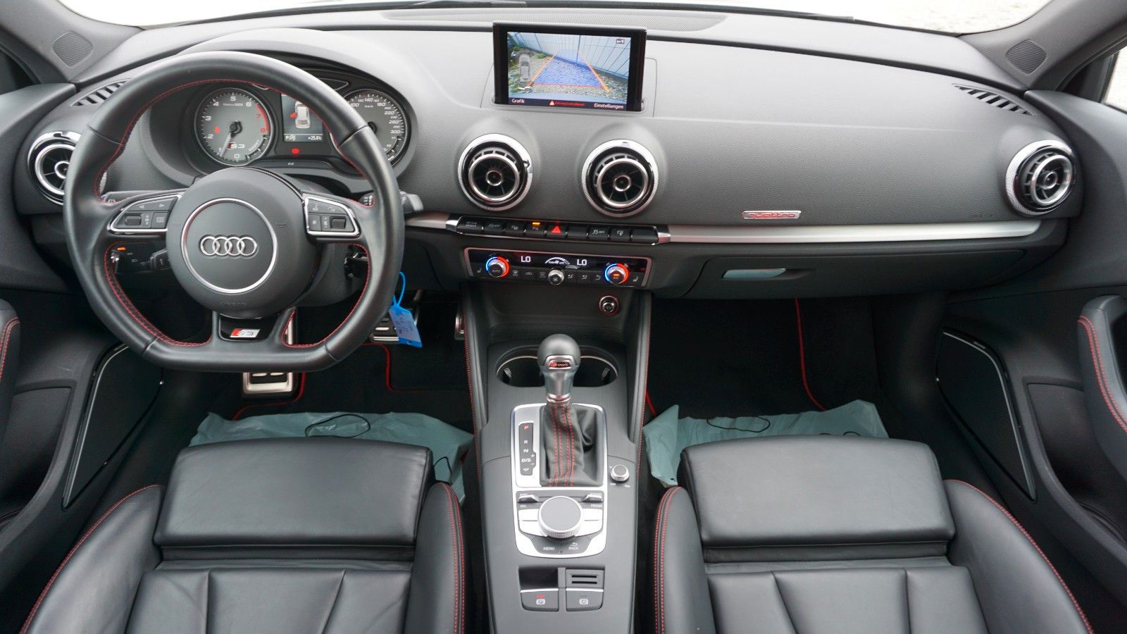 Fahrzeugabbildung Audi S3 Sportback 2.0 TFSI quattro, Leder, Navi, B&O