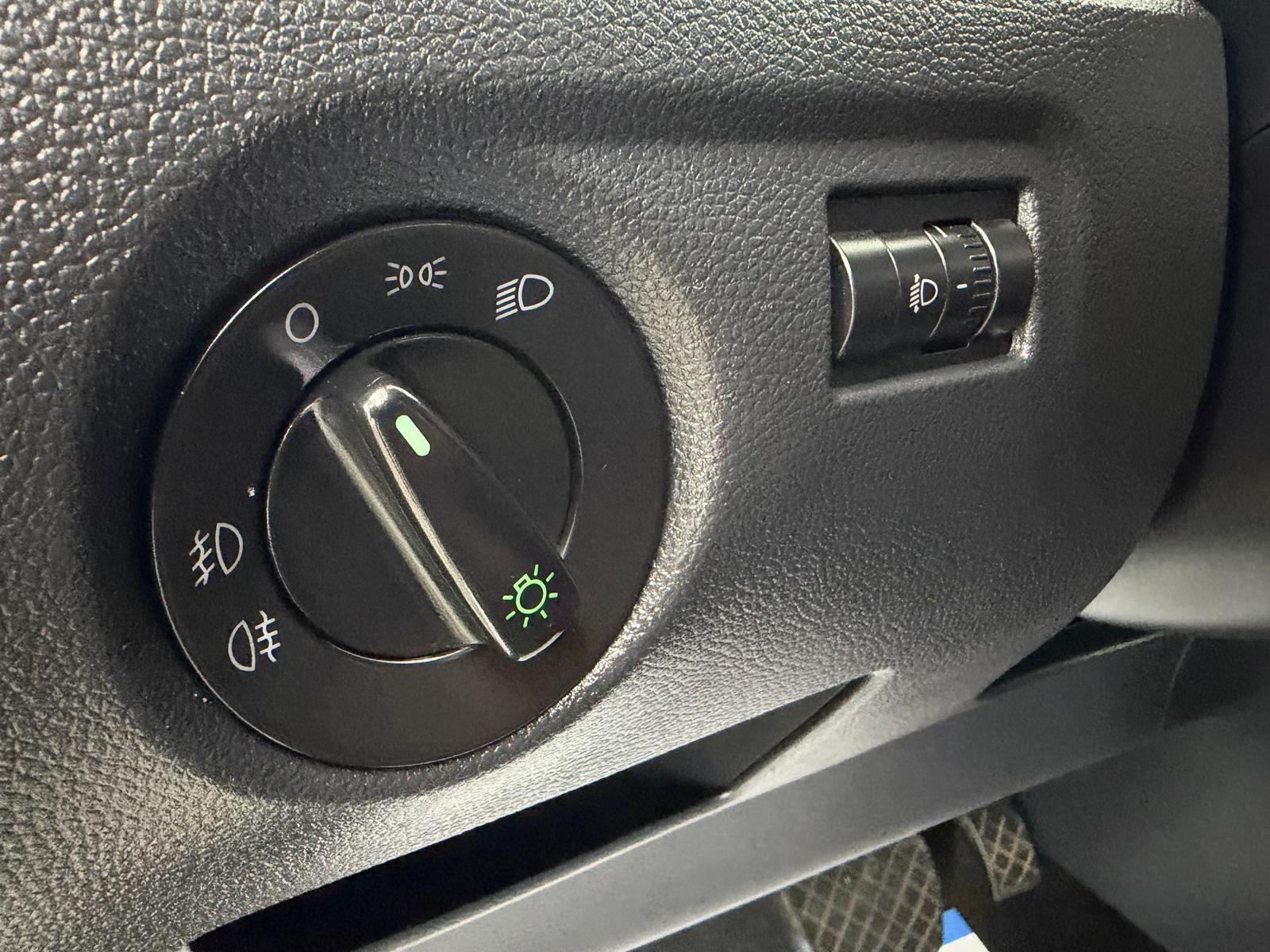 Skoda Fabia 2013 — photo 27