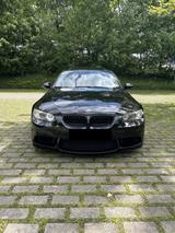 BMW E92 330xi Coupe - BMW 330: 330xi