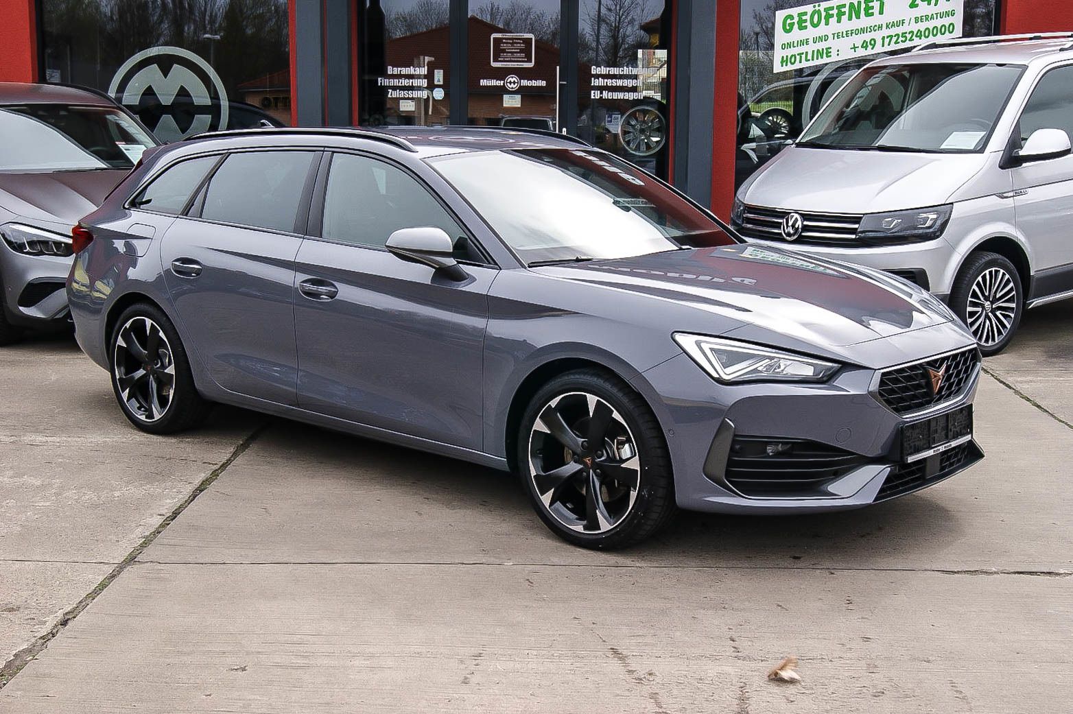 Fahrzeugabbildung CUPRA Leon Sportstourer e-HYBRID VIRTUAL ACC XL 1HAND