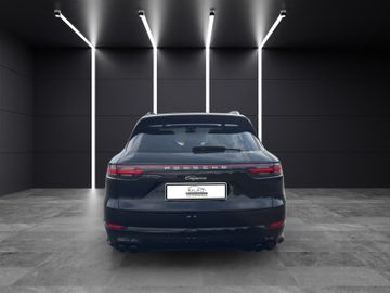 Porsche Cayenne - 5
