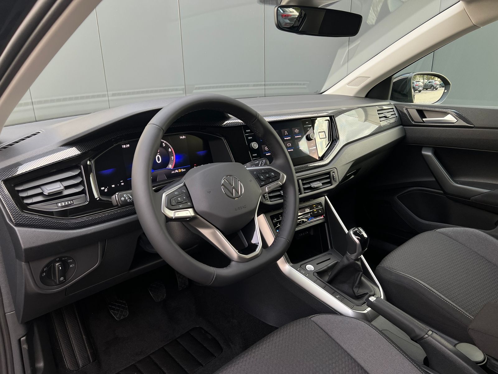 Fahrzeugabbildung Volkswagen Taigo Life 1.0 TSI *IQ.Light, ACC, Ready2Discove