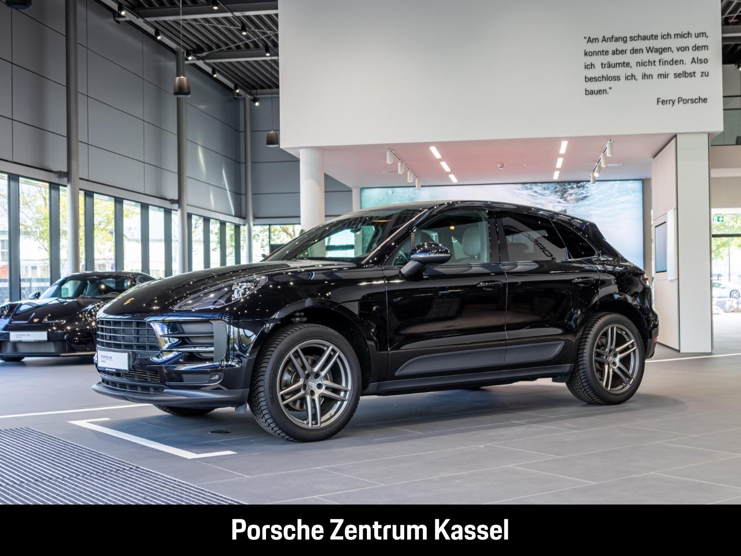 Porsche Macan Sportabgasanlage 20-Zoll Rückfahrkamera