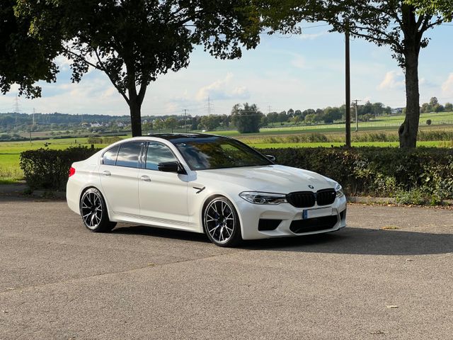 BMW M5 Competition F90