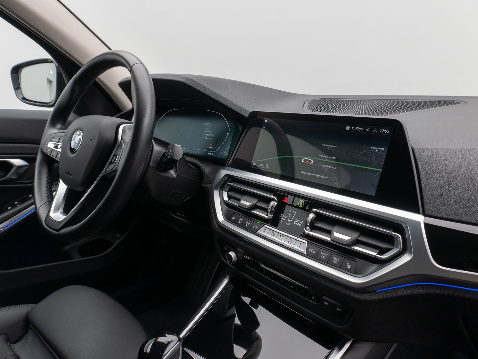 Fahrzeugabbildung BMW 320d SportLine DAB PDC Geschwindigkeitsreg Alarm