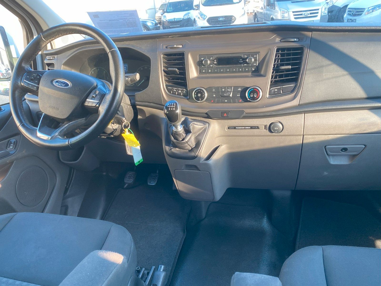 Fahrzeugabbildung Ford Ford Transit Doka 320L2,Trand,6-Sitzer,AHK,StH