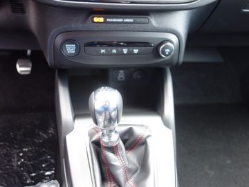Bild 16 Ford Focus Lim. ST-Line