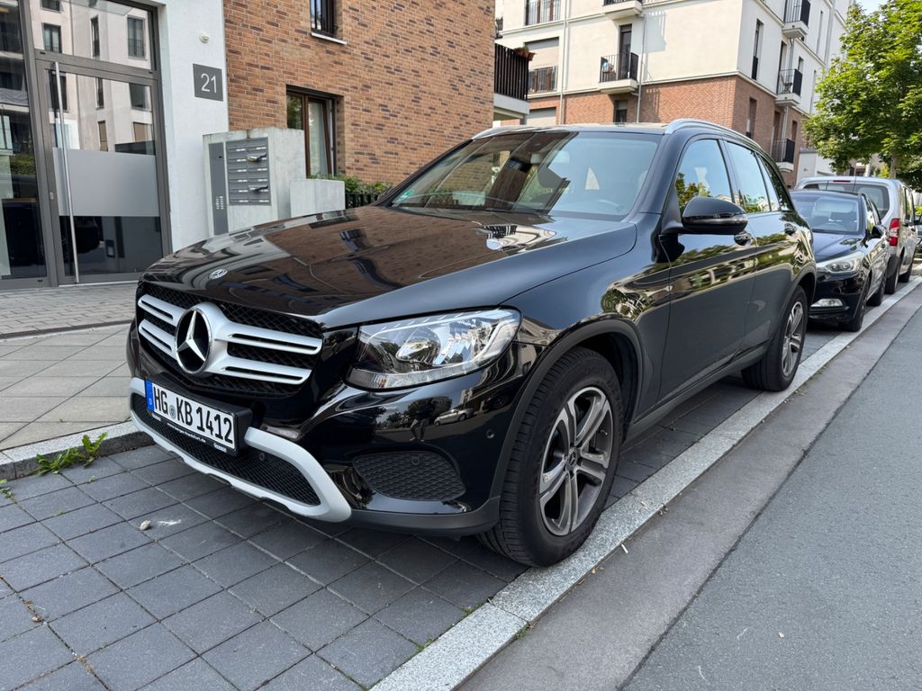 Image of Mercedes-Benz GLC 220
