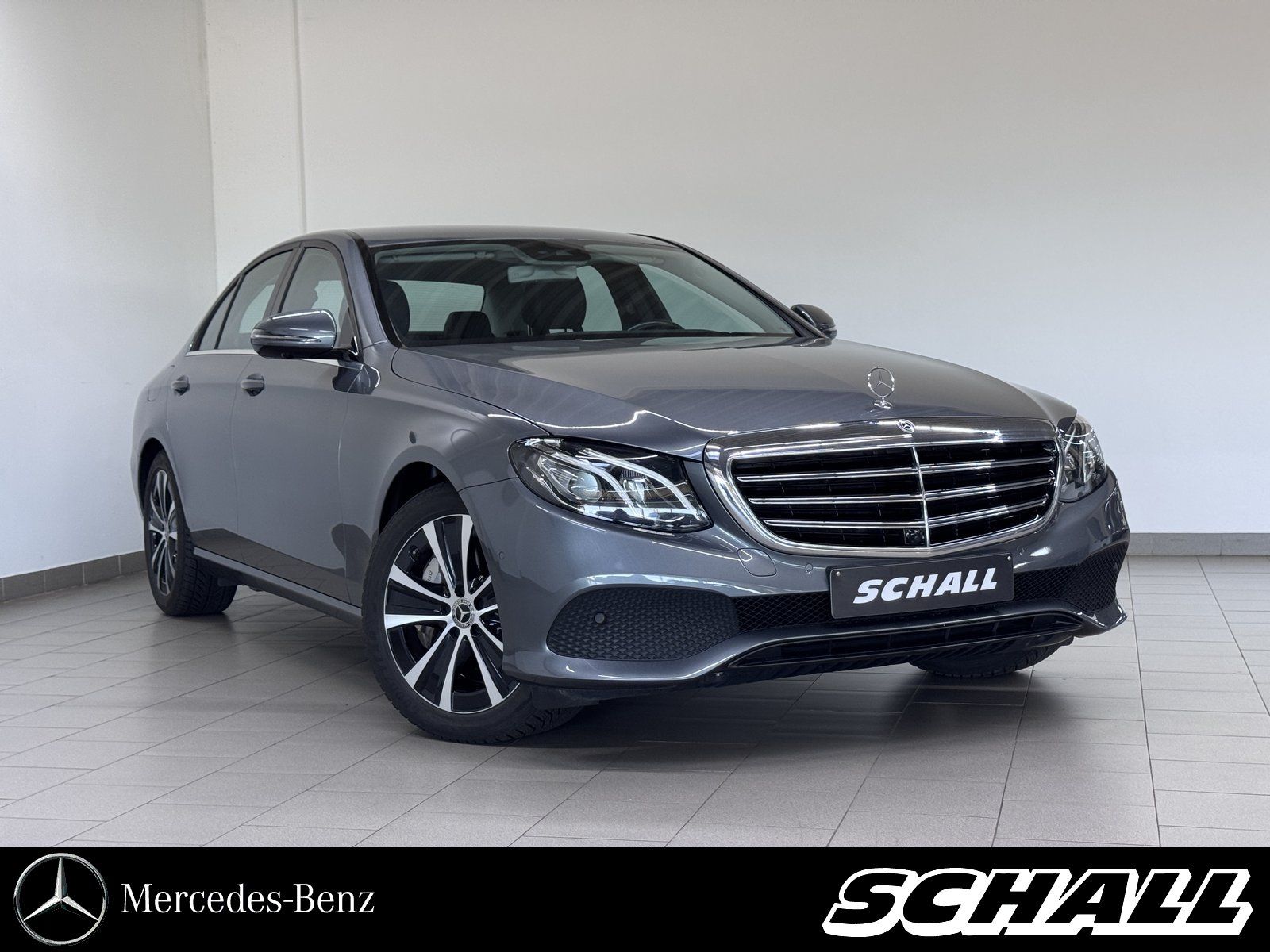 MERCEDES-BENZ E 400 d 4M AIR BODY+LED+COMAND NAV+360°