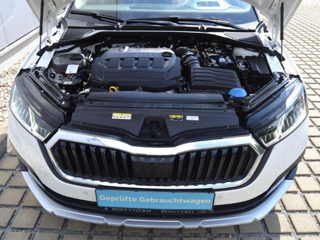 Octavia 2.0 TDI 4x4 DSG Scout AHK/MATRIX/NAVI/IN