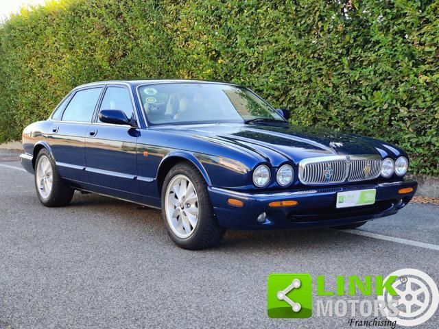 Jaguar JAGUAR XJ8 4.0 V8 32V 284 CV Automatic Executive