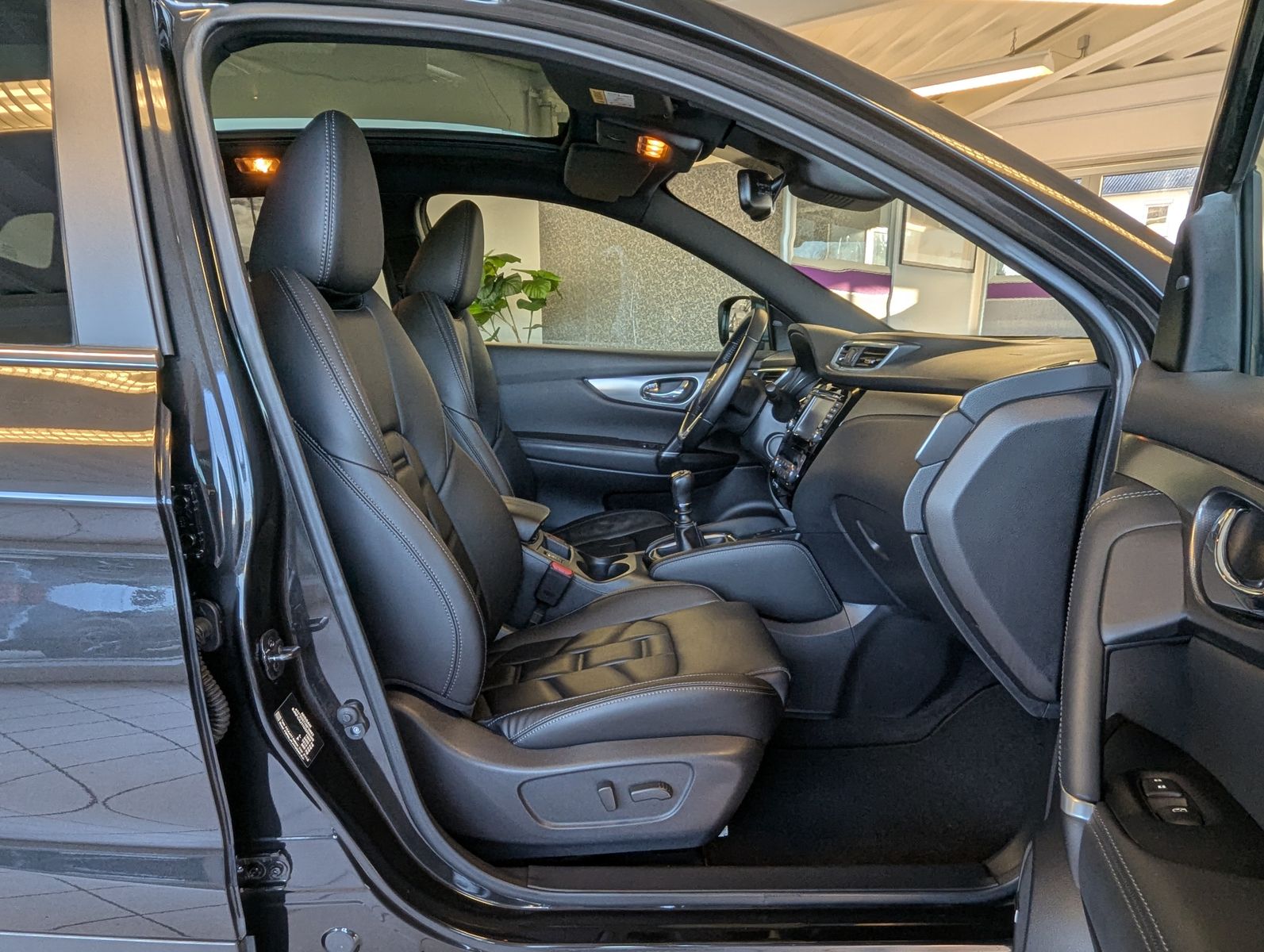 NISSAN Qashqai 1.6 DIG Tekna+ Pano Bose 360° Memory 19" - Image 15