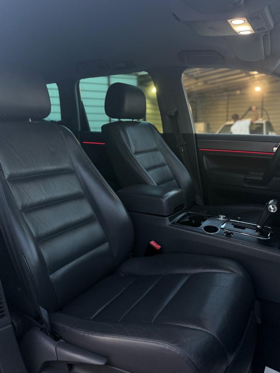 Volkswagen Touareg 2009 — photo 15