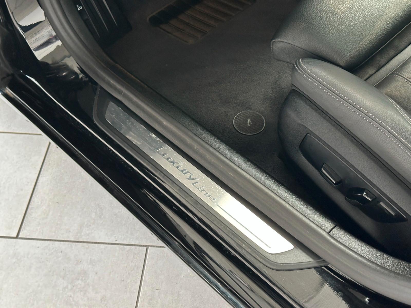 BMW 530e Touring Aut Luxury Line Navi*Leder*LED*1.Hd